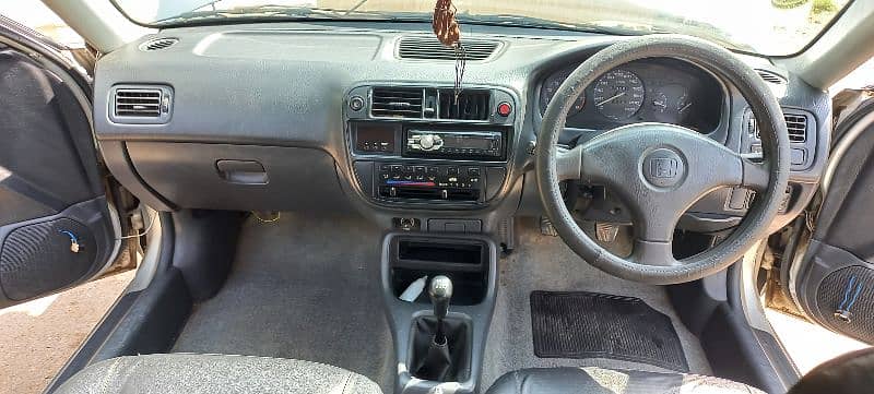 Honda Civic EXi 1999 10