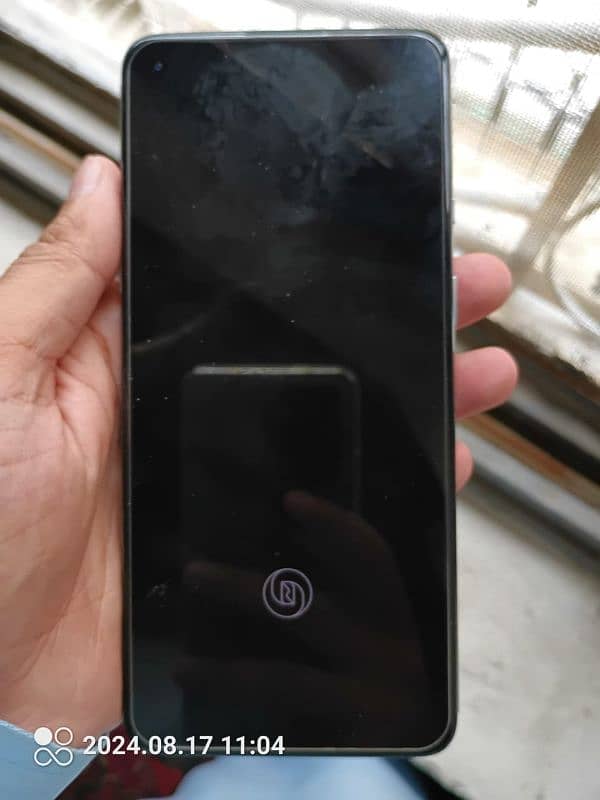 OnePlus 8t 10/10 condition 8/128 dual sim with 65 watts charger 2