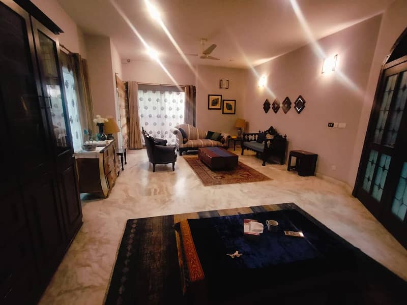 DHA Phase 6 Fully Furnished Artists House Ideal For Weedings 3