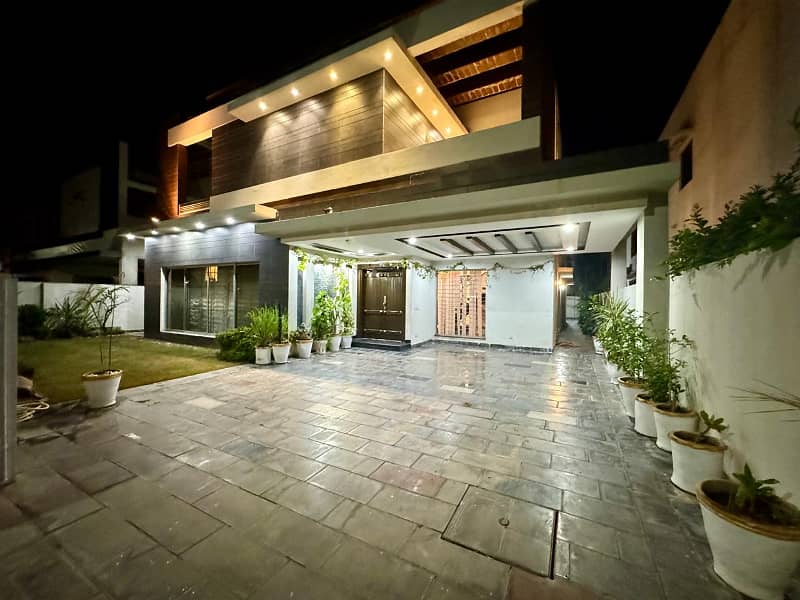 DHA Phase 6 Fully Furnished Luxury House Short And Long Term Rentals 0