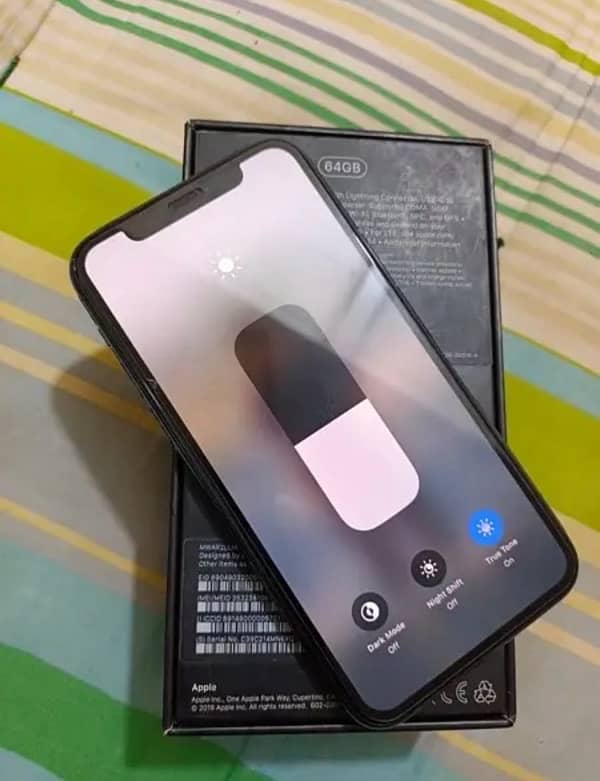 IPhone 11 Pro factory unlock (waterpack ) 6