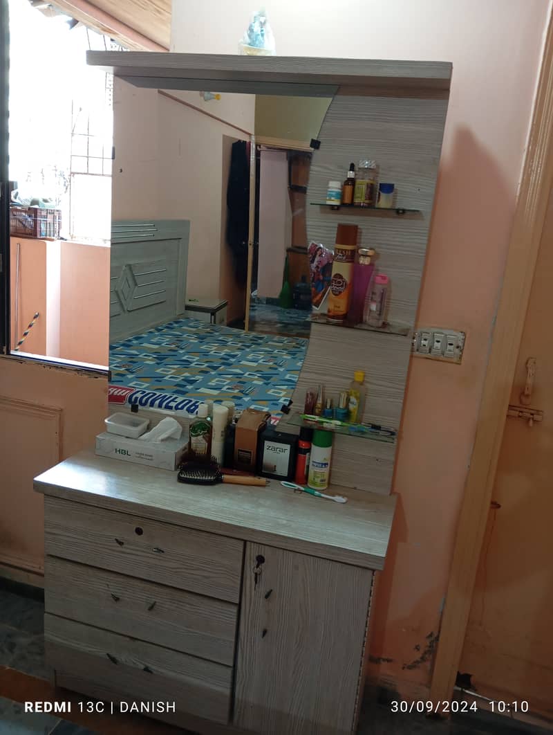 Dressing table, Double bed with Mattress 5