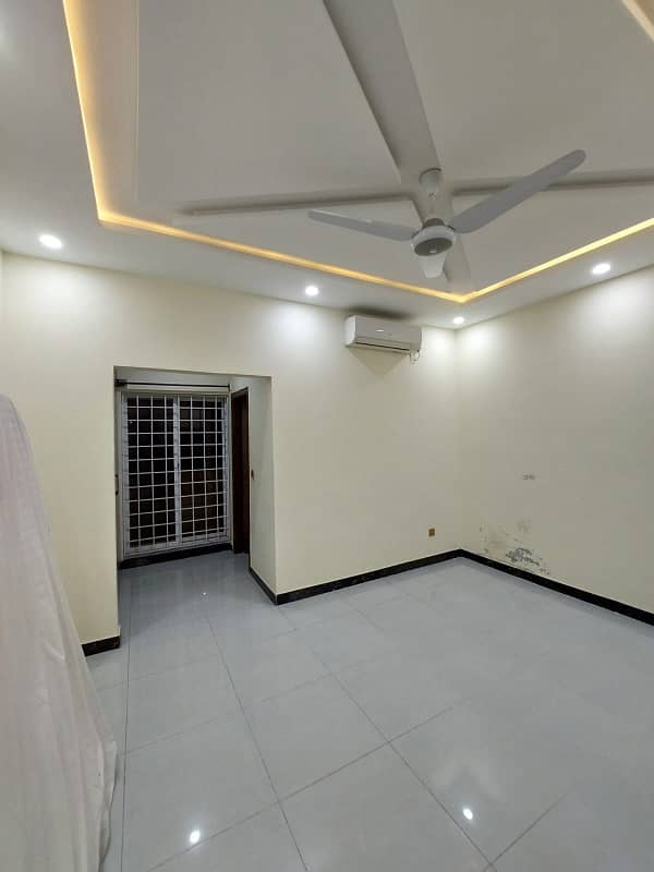 7 Marla upper portion available for rent in G-15 Islamabad 0