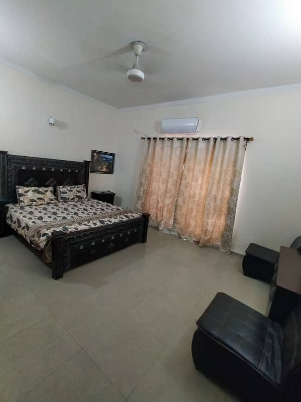 DHA phase 8 FULLY Furnished house near airport short and long term 10