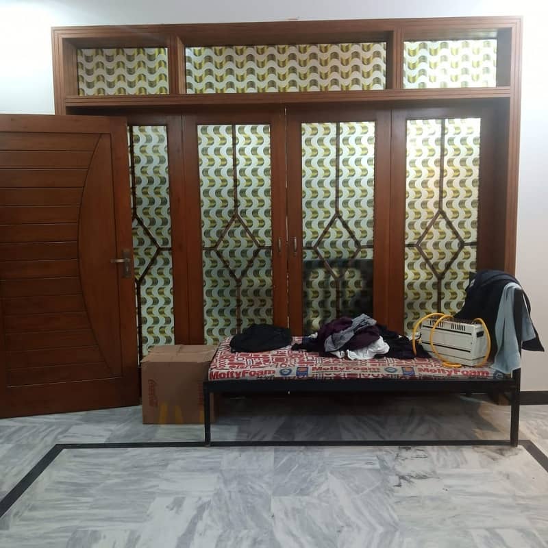 1 Kanal House for rent commercial and residential 4