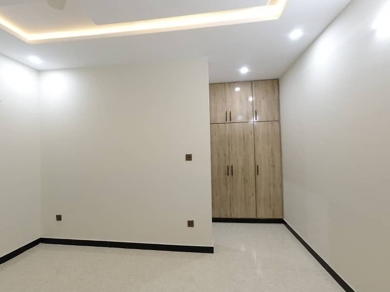 Brand New Ground Portion For Rent In G15 Size 7 Marla Near To Markaz Park Masjid Best Location More Five Options Available 3