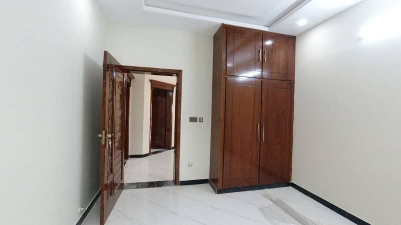 House For Rent In G15 Size 14 Marla Double Storey Near To Markaz Park Masjid Best Location Two Options Available 7