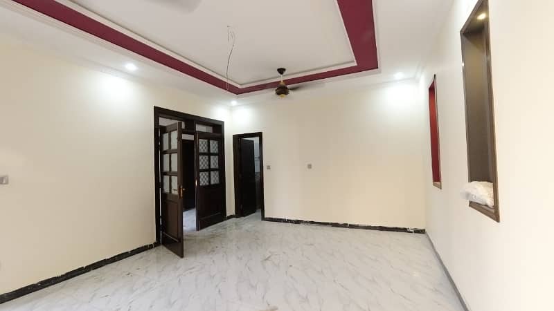 Ground Portion For Rent In G15 Size 12 Marla Water Gas Electricity All Facilities Near To Markaz Masjid Best Location More Seven Options Available 3