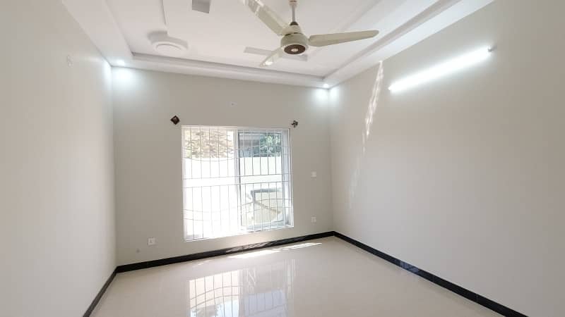 Brand New Upper Portion For Rent In G15 Size 11 Marla Near To Markaz Best Location More Seven Options Available G-16 3