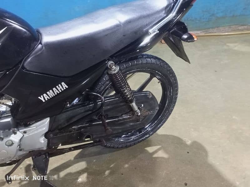 Yamaha YBR G 2017 (03122900727) 10