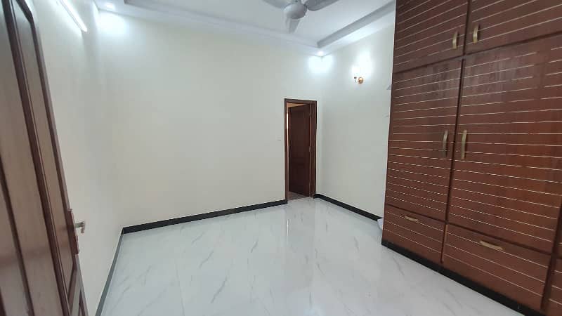 Upper portion available for rent 8