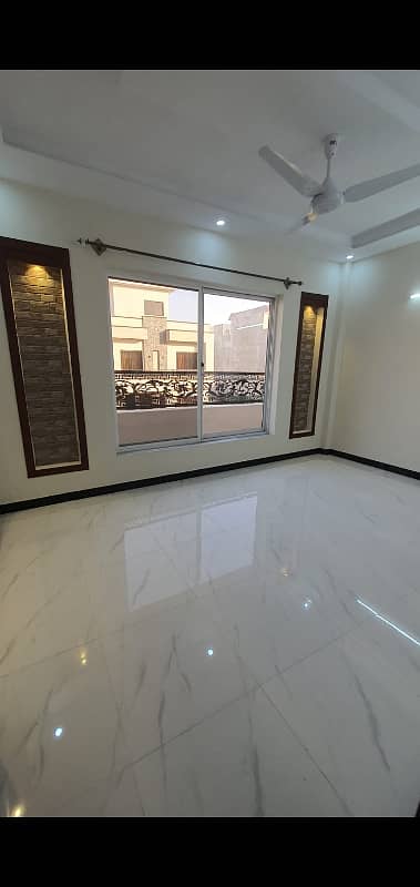 Upper portion available for rent 10