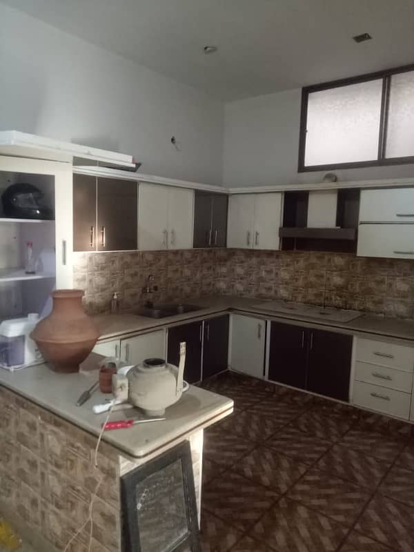 120 Square Yards House For Rent Is Available In Saadi Town - Block 4 5