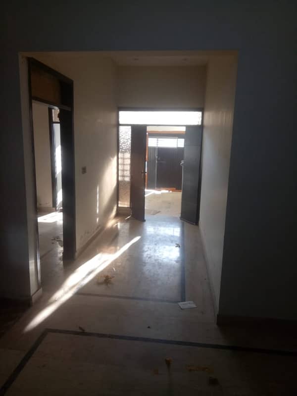 120 Square Yards House For Rent Is Available In Saadi Town - Block 4 10