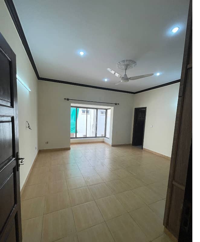 14 marla upper portion for rent 6