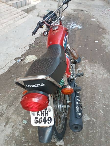 Honda cg 125 red 2022 model urgent sell 4