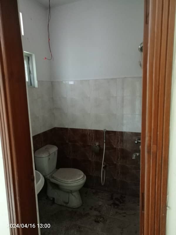 3 Bed Flat Is Available For Rent 8