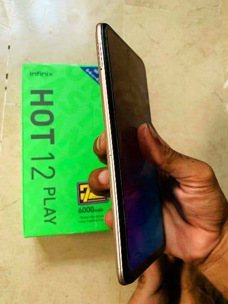 Infinix Hot 12 play with box 4 64 2