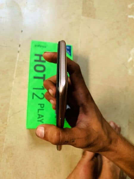 Infinix Hot 12 play with box 4 64 9