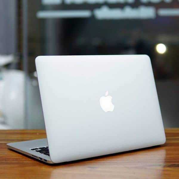 Apple MacBook Pro Core i5 Sliver Metal Body (Ram 8GB + Hard 500GB) 2