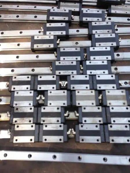 Linear slide Bearing and Ball screw / ball Bearing linear guide Rail 7