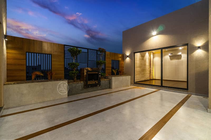 01 KANAL LIKE A BRAND NEW LOWER PORTION FURNISHED LUXURY MODERN DESIGN HOUSE FOR RENT IN DHA PHASE 6 BLOCK J TOP LOCATION 32