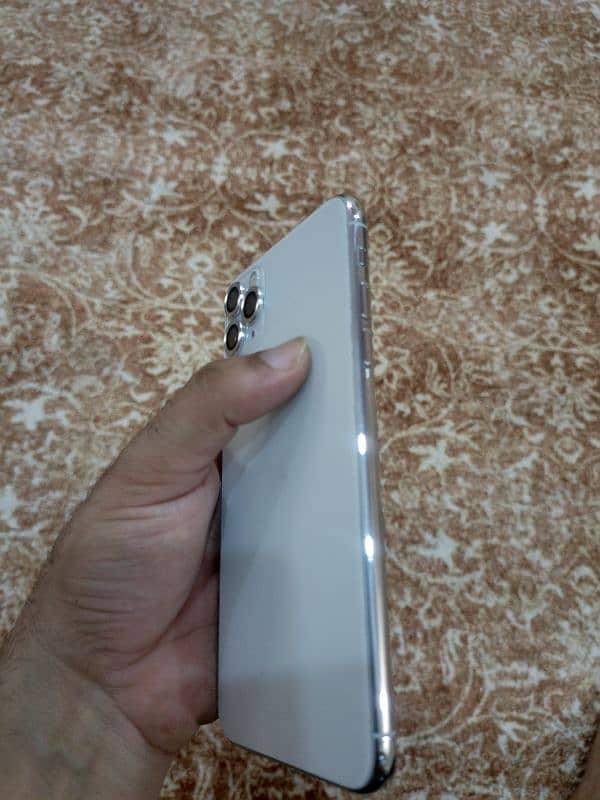 Iphone 11 pro max 512gb Dual PTA Approved 4