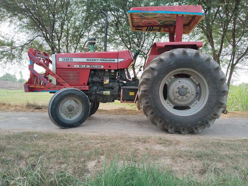 Massey Ferguson 385 Tractor Model 2023 9