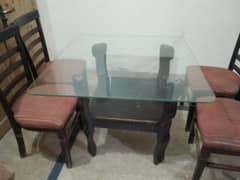 4 seater Dining Table for sale