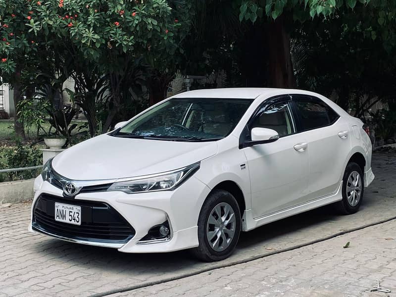 Toyota Corolla Altis 2020 1