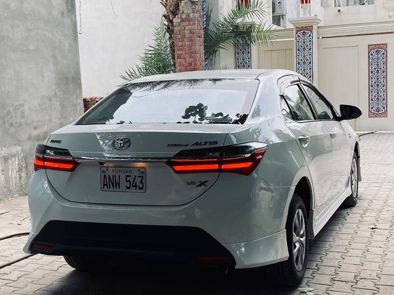 Toyota Corolla Altis 2020 3