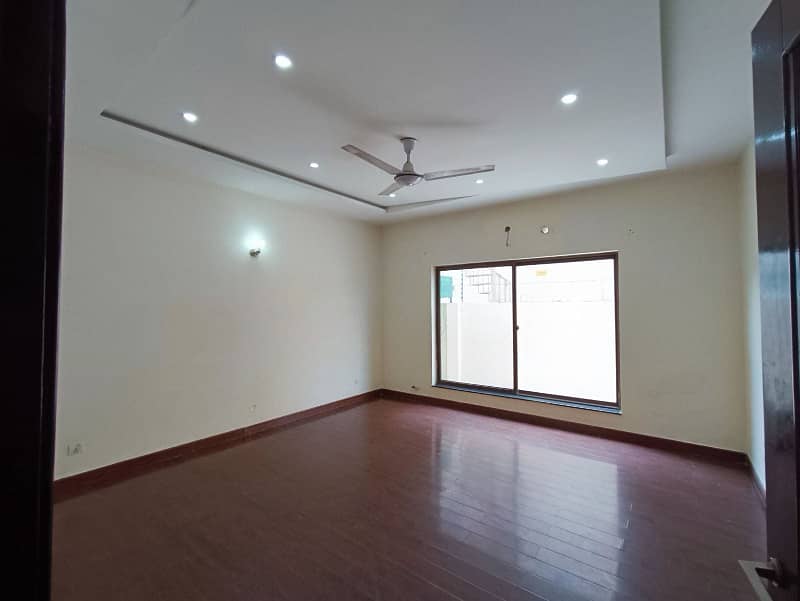 One Kanal Beautiful House For Sale In Overseas A Bahria Town Lahore 21