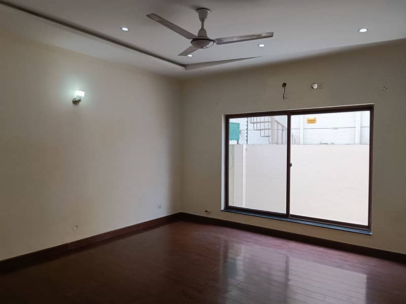 One Kanal Beautiful House For Sale In Overseas A Bahria Town Lahore 23