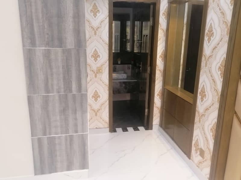 5 Marla Spacious House Available In Bahria Town - Sector E For sale 8