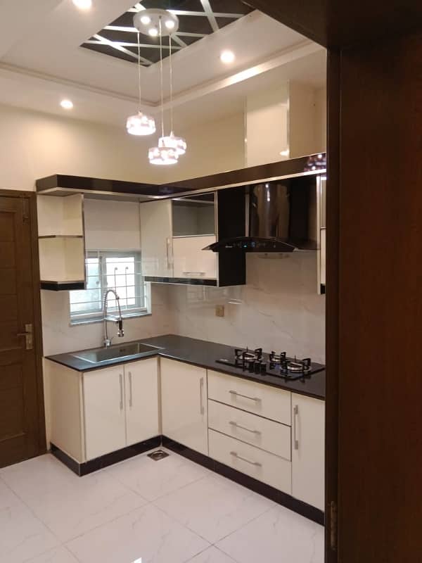 1 Kanal House In Bahria Town For sale At Good Location 6