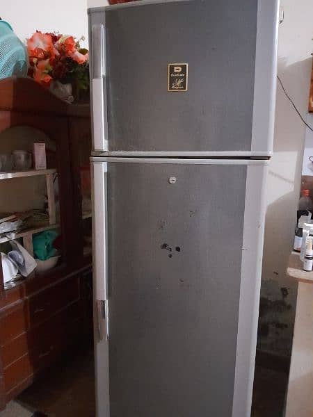 dawlance fridge medium size 3