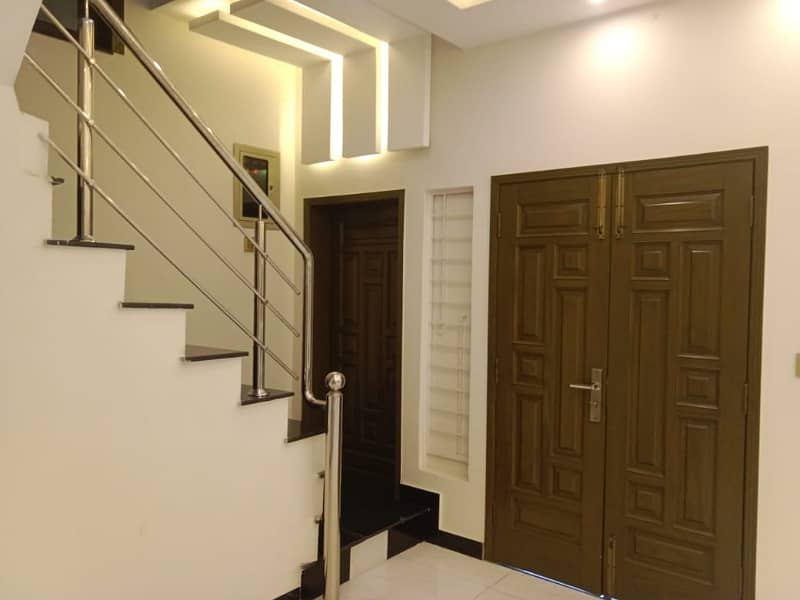 10 Marla House For sale In Bahria Town 2