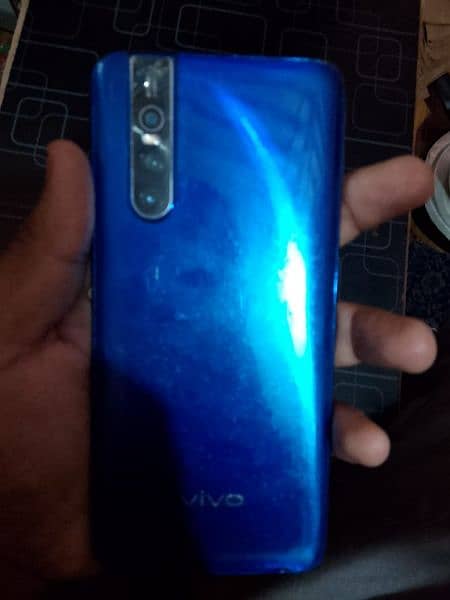 vivo y15 pro 6 gb ram 128 gb rom 4