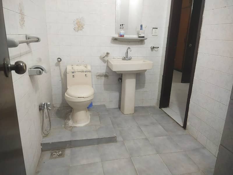 1 Kanal Upper Portion 3bed Tv Lounge Separate gate Available For Rent In DHA Phase 2 1