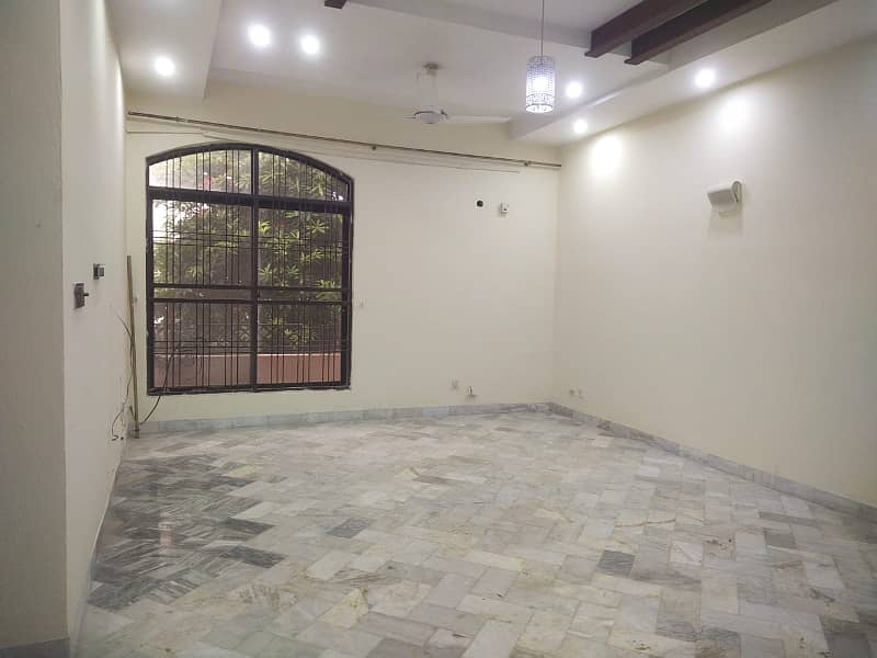 1 Kanal Upper Portion 3bed Tv Lounge Separate gate Available For Rent In DHA Phase 2 10