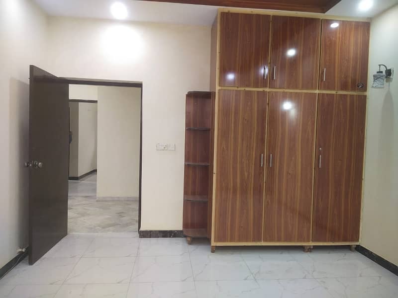 1 Kanal Upper Portion 3bed Tv Lounge Separate gate Available For Rent In DHA Phase 2 0