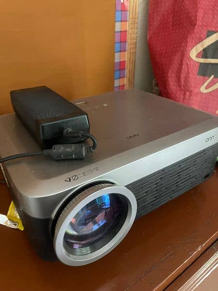 Onn Projector with High Beam 4