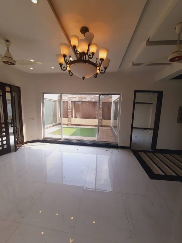 1 Kanal Full House 5beds 2 Tv Lounge Drawing Room 2 Kitchen Available For Rent Dha Phase 5 11