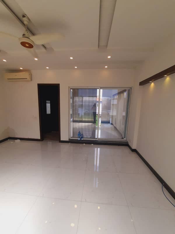 1 Kanal Full House 5beds 2 Tv Lounge Drawing Room 2 Kitchen Available For Rent Dha Phase 5 12