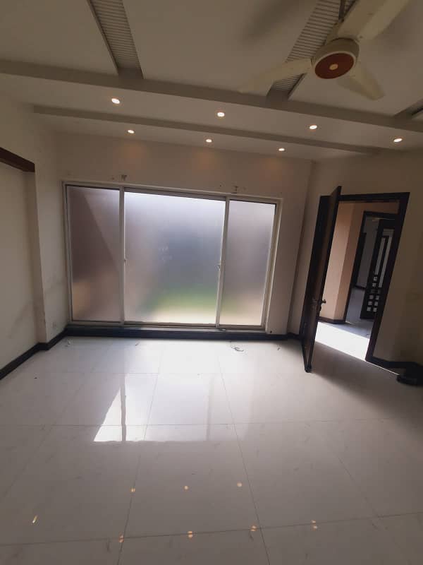 1 Kanal Full House 5beds 2 Tv Lounge Drawing Room 2 Kitchen Available For Rent Dha Phase 5 14