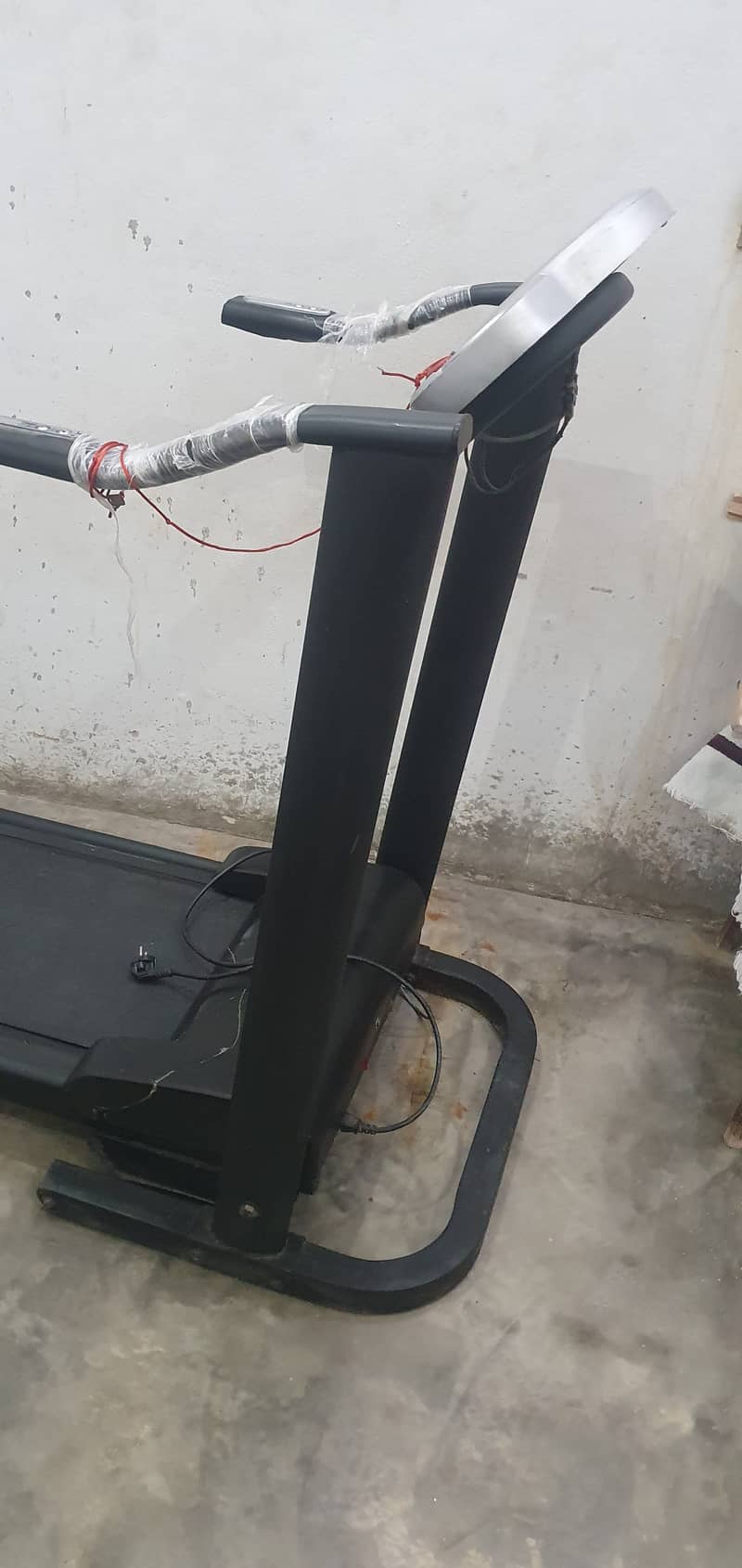 Treadmill in a very good condition. 2