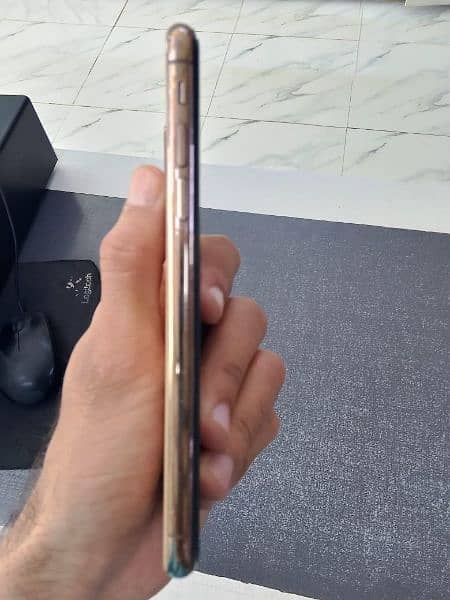 iPhone xs non PTA fu 256 gb all okay 5