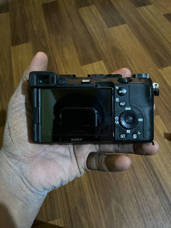 Sony a7c full frame body better than a73 5