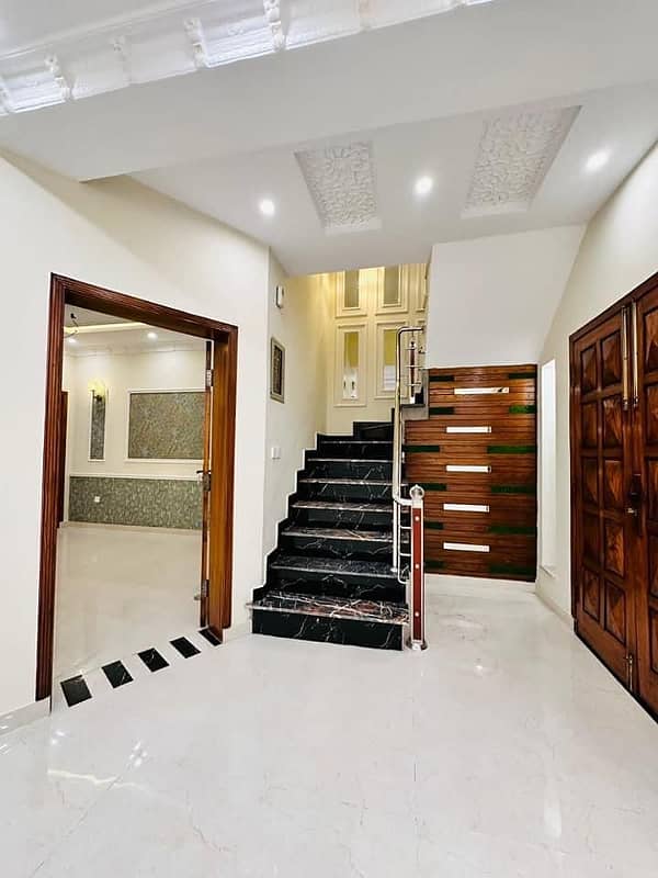 5 Marla Triple Story Luxury House For Sale in Park View City Lahore 13