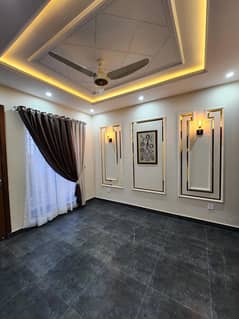 Brand New 5 Marla Luxury House For Available Sale In Lahore 0